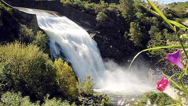 embalse vertedero