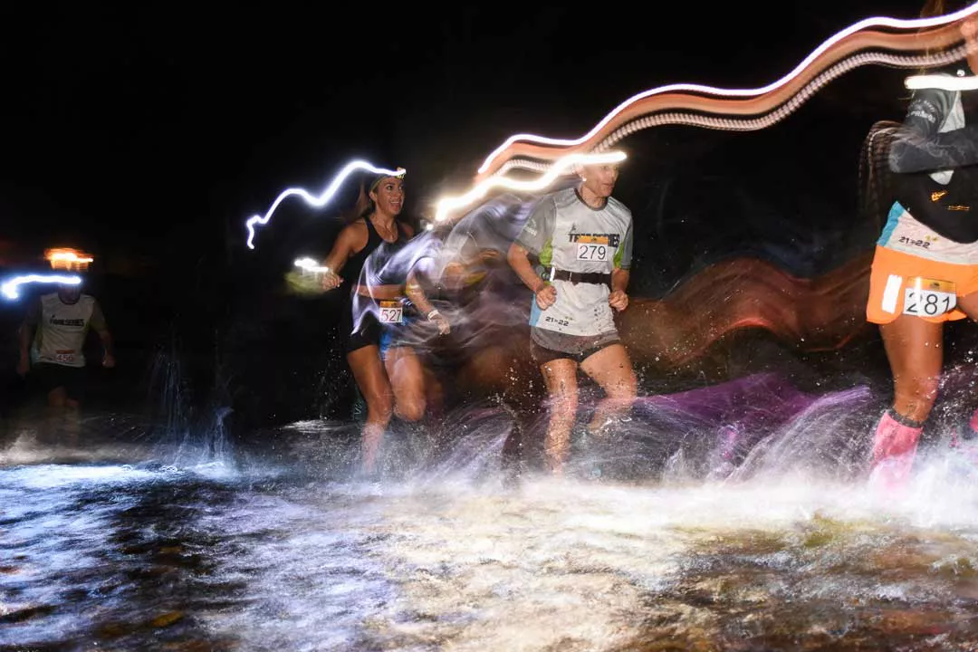 Los Reartes Night Cross