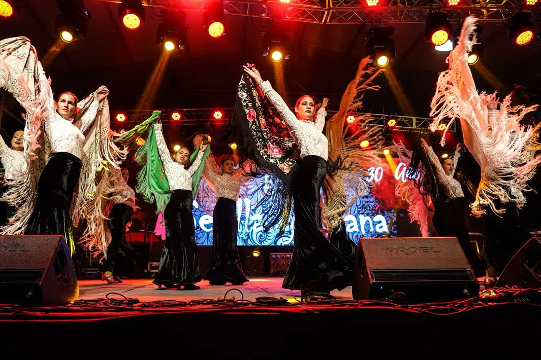 SEGUNDA NOCHE DE DELICIAS DE PASCUAS   Cerramos la segunda jornada de Delicias de Pascuas enmarcada por una amplia gama de emociones, música de primer nivel y la participación de destacados artistas que nos (2)