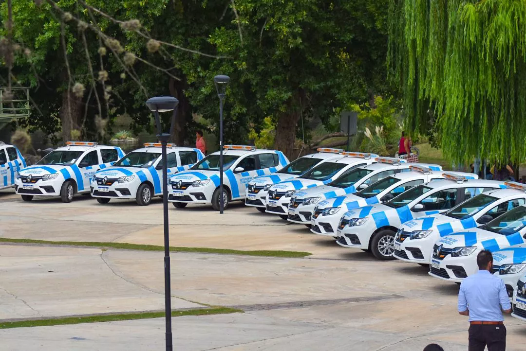 entrega de moviles 02