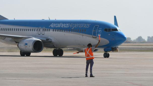 EL Avion Que Buscara la Vacuna en Rusia