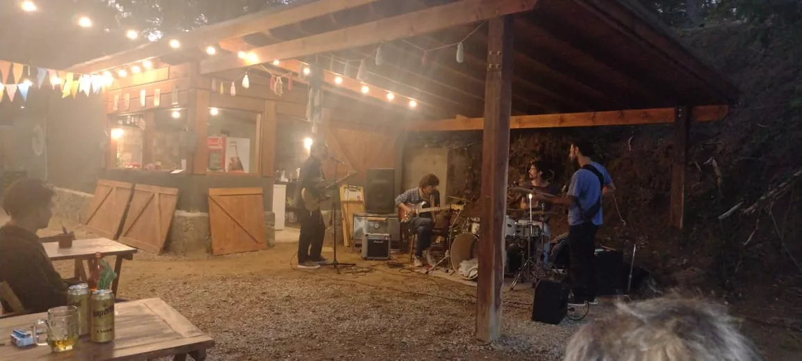 Parador Escondido 02