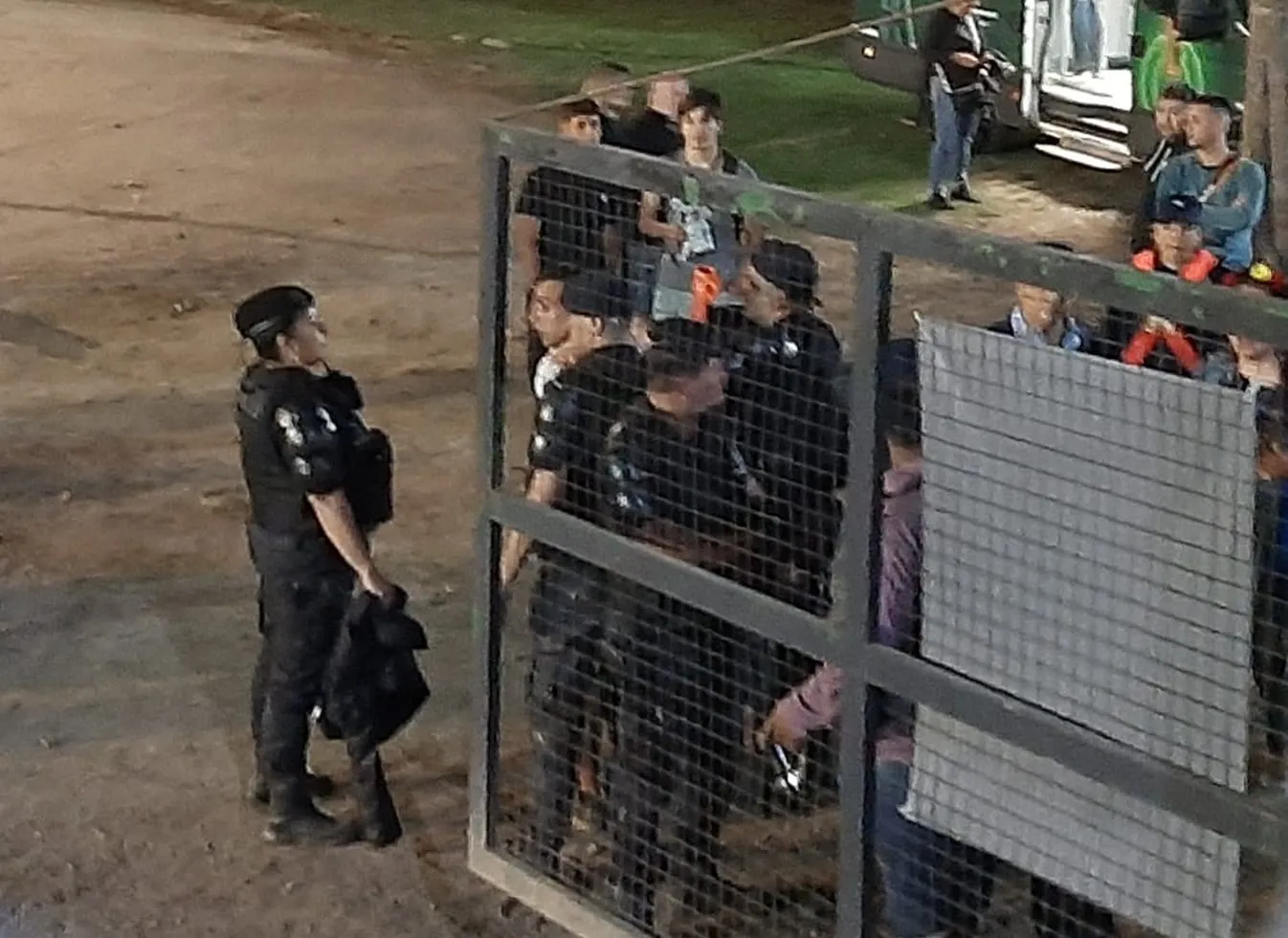 detenido con celular